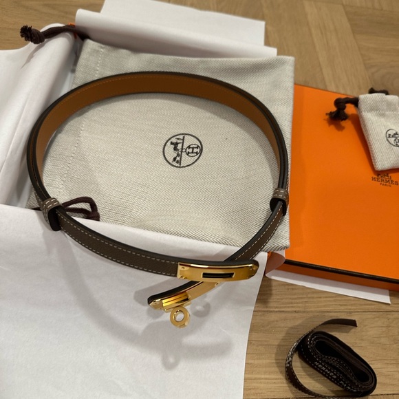 Hermes Kelly 18 Belt Etoupe Epsom leather with gold hardware - Picture 5 of 14